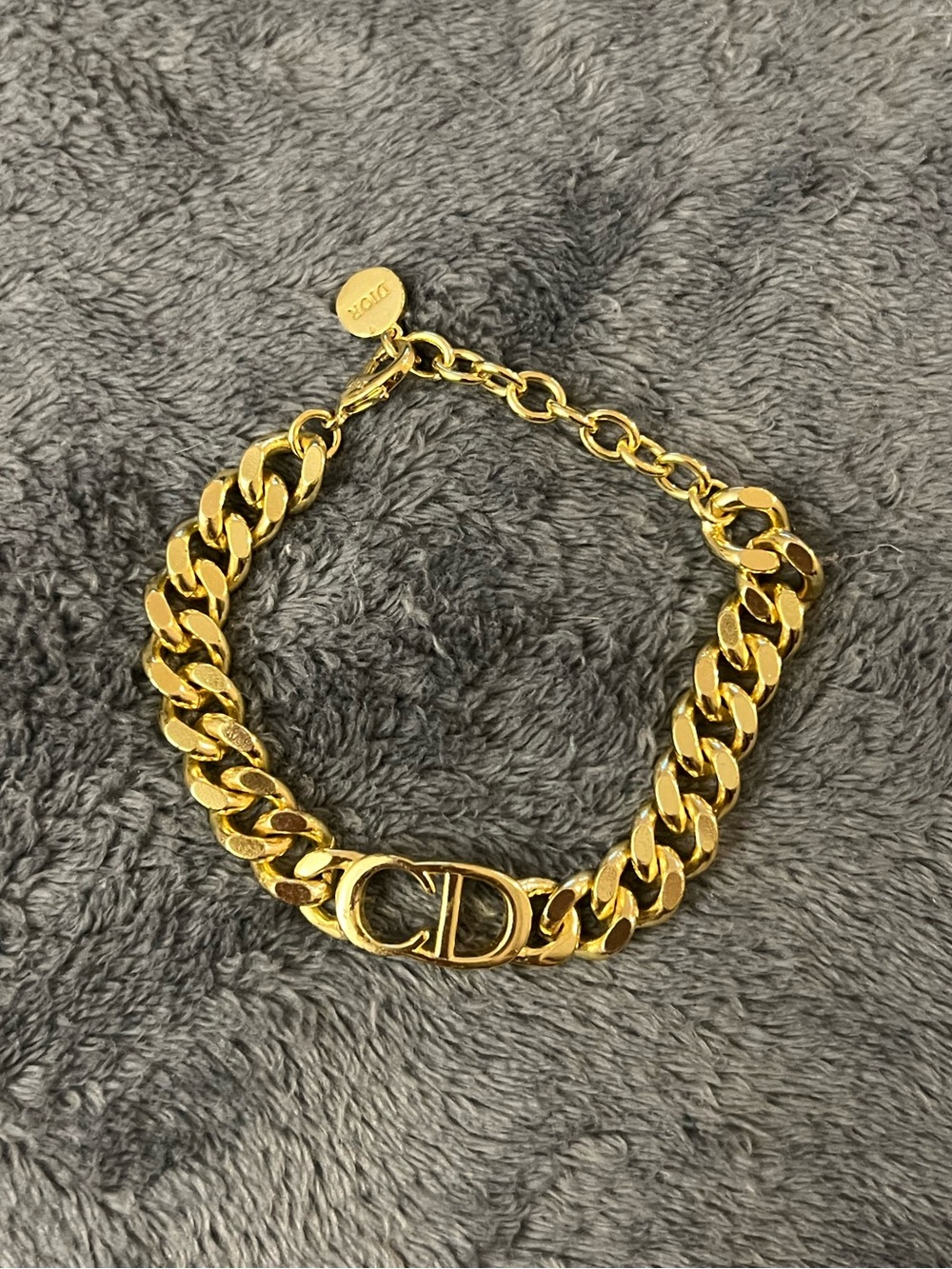 CD INSPIRED gold bracelet